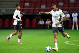 给予我们勇 给予我们勇